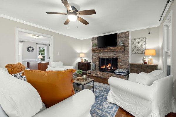 Lumière et sécurité : choisir une rambarde d'escalier en verre